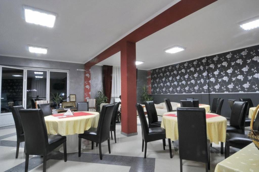 Garni Hotel Lama Kragujevac Dış mekan fotoğraf