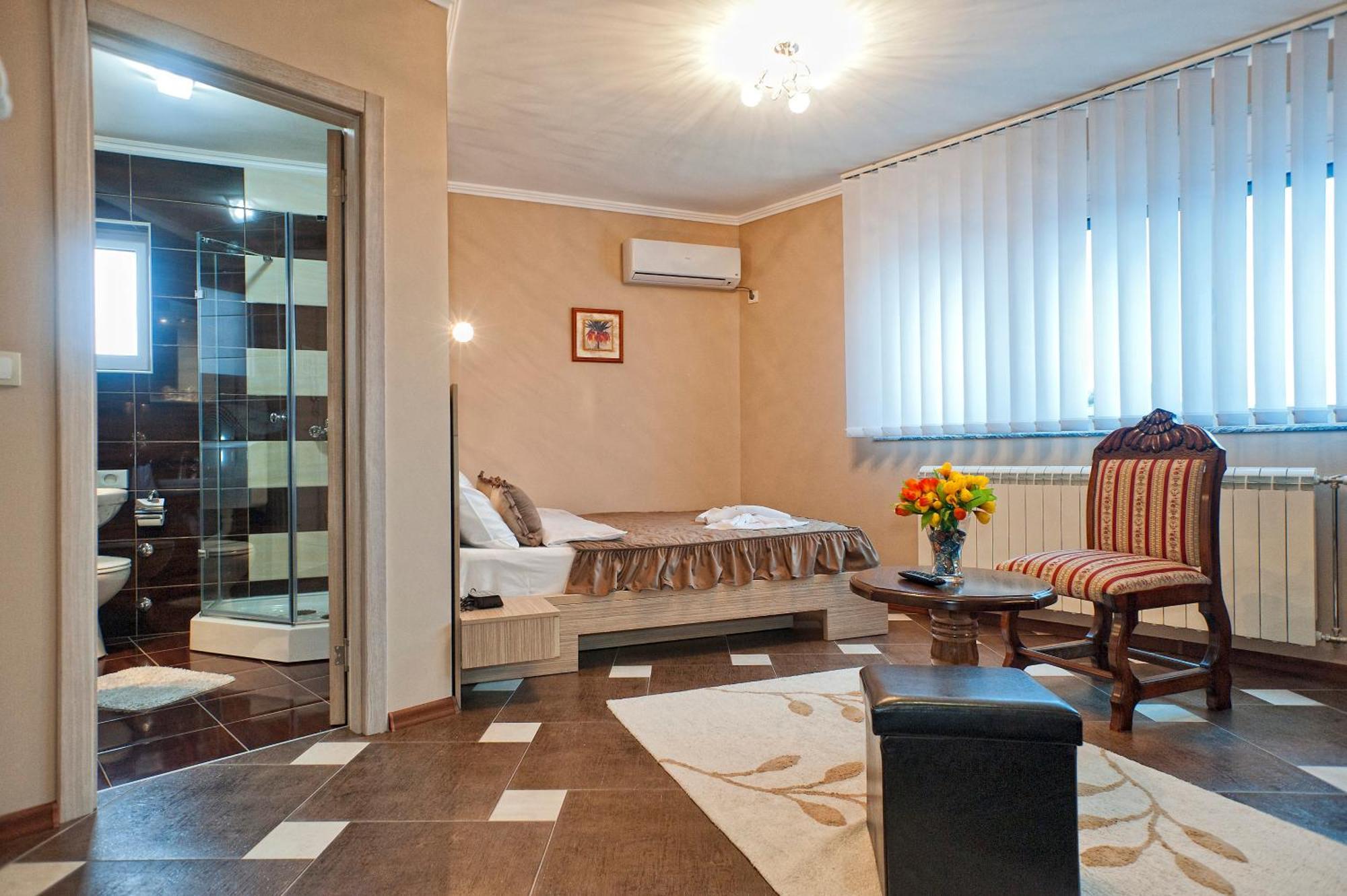 Garni Hotel Lama Kragujevac Dış mekan fotoğraf