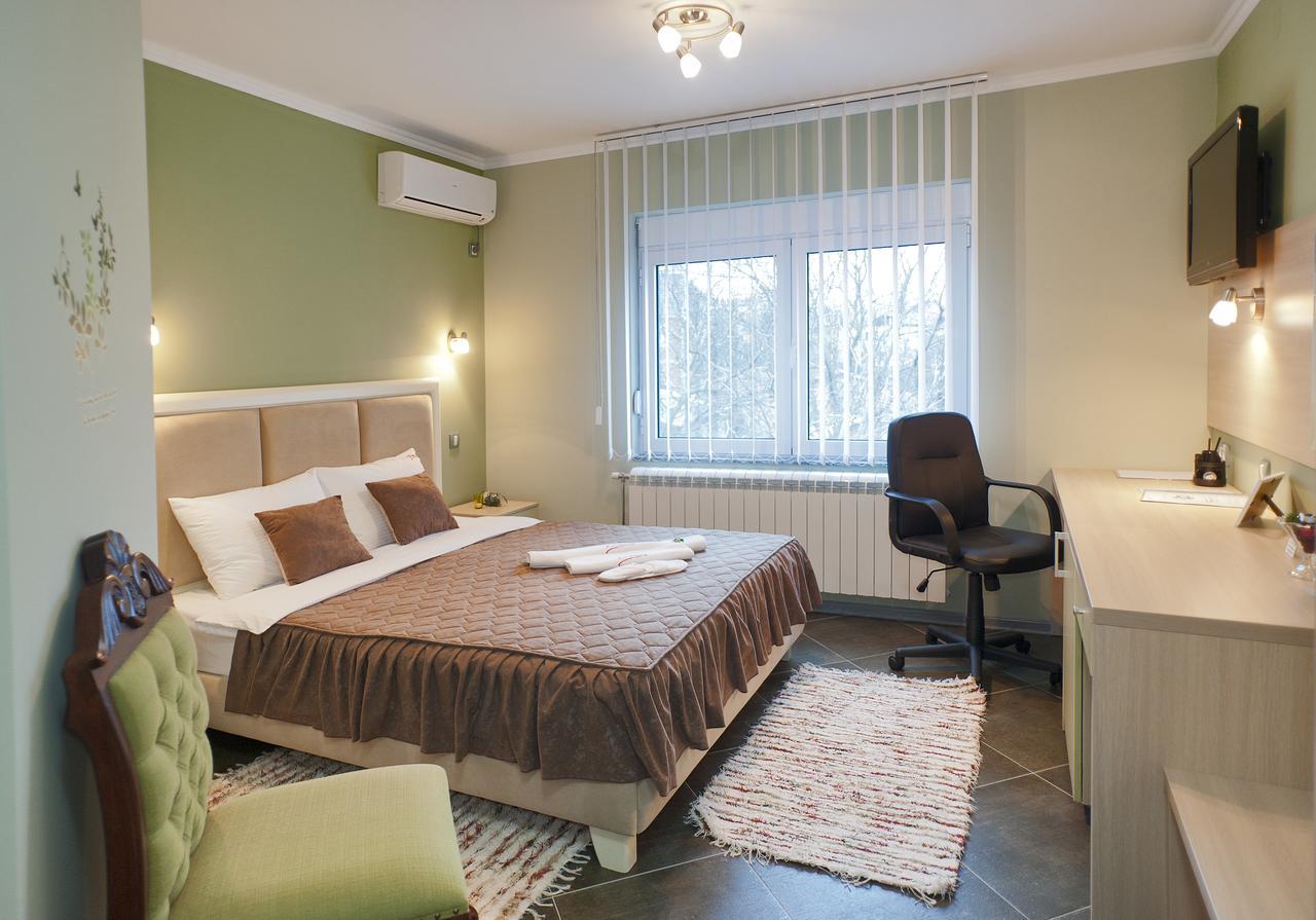Garni Hotel Lama Kragujevac Dış mekan fotoğraf
