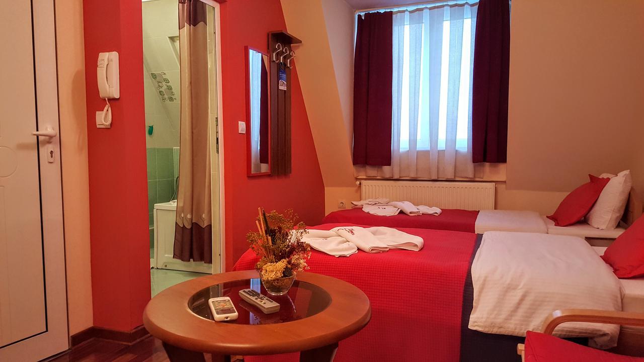 Garni Hotel Lama Kragujevac Dış mekan fotoğraf