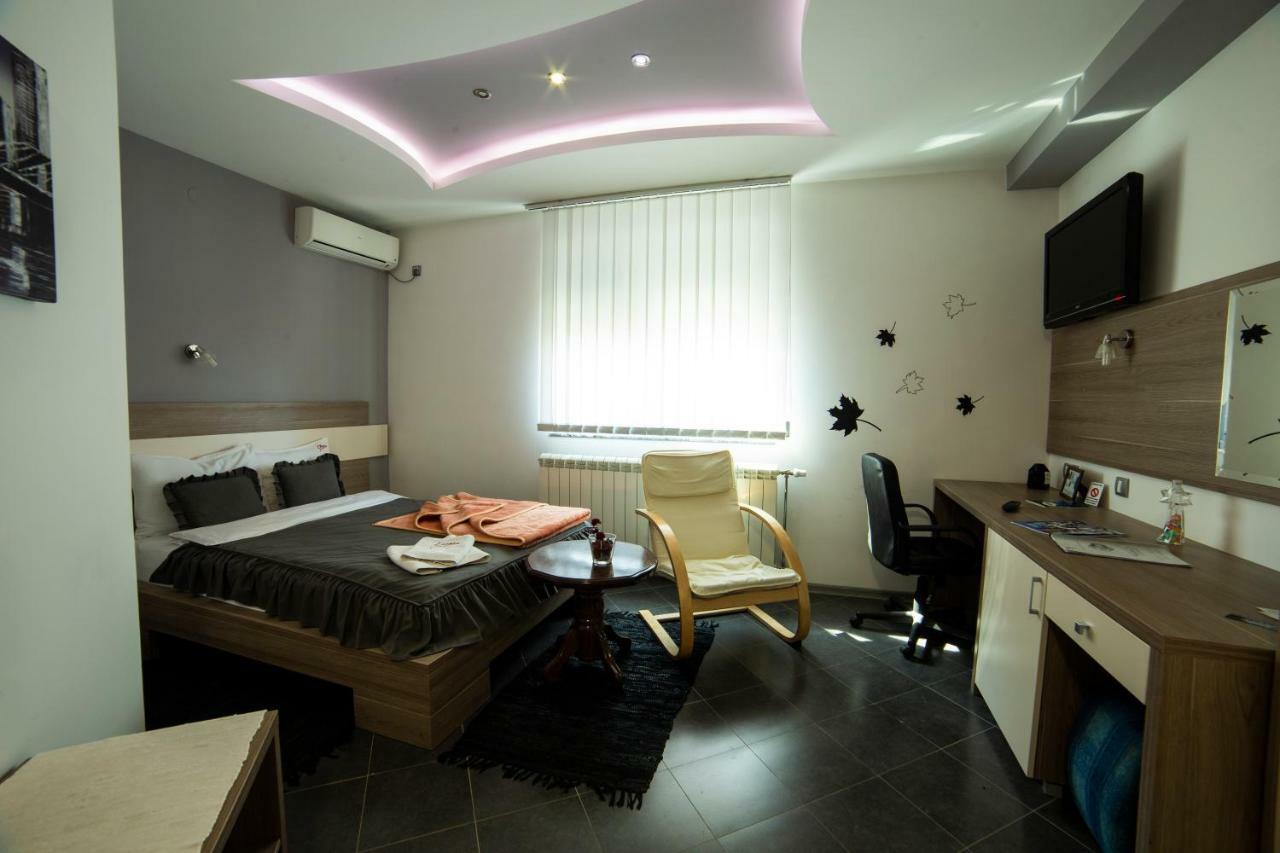 Garni Hotel Lama Kragujevac Dış mekan fotoğraf