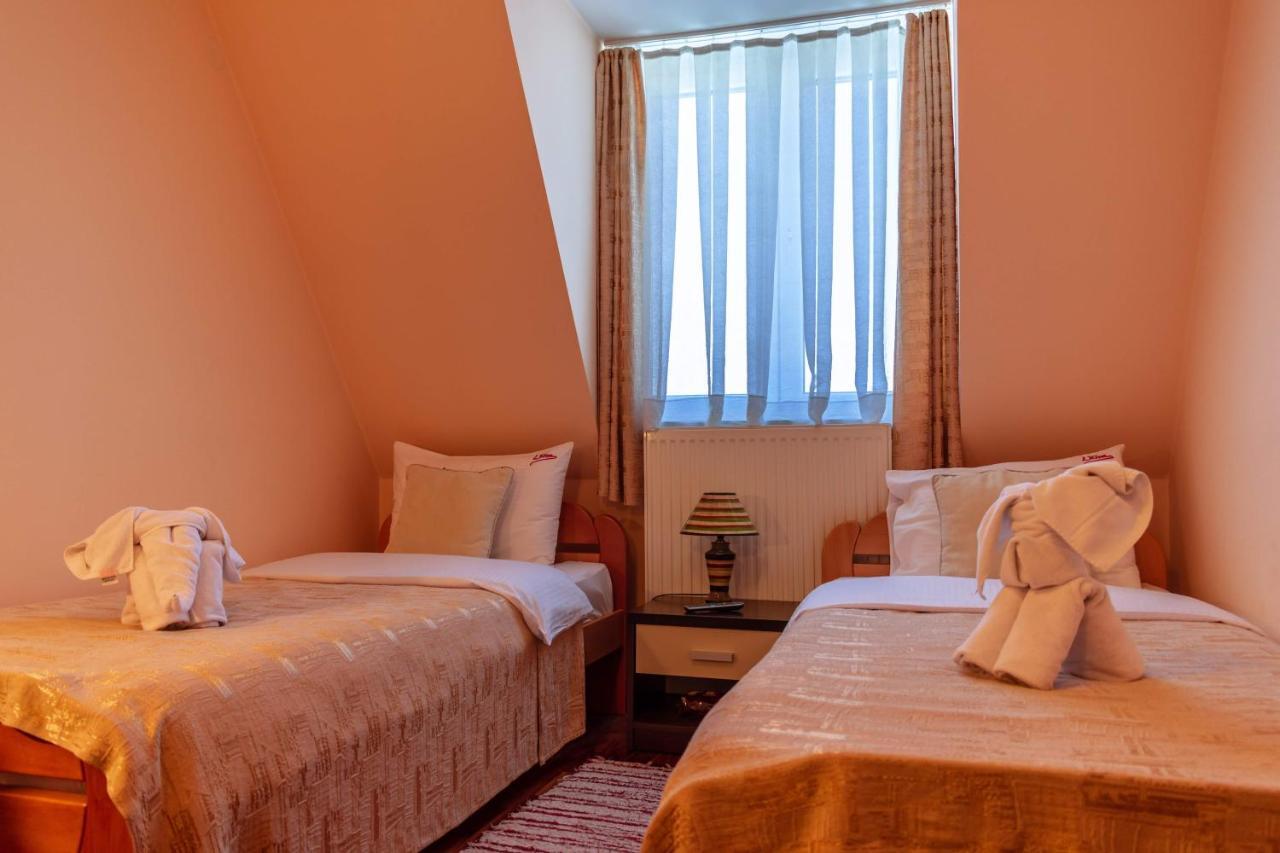 Garni Hotel Lama Kragujevac Dış mekan fotoğraf